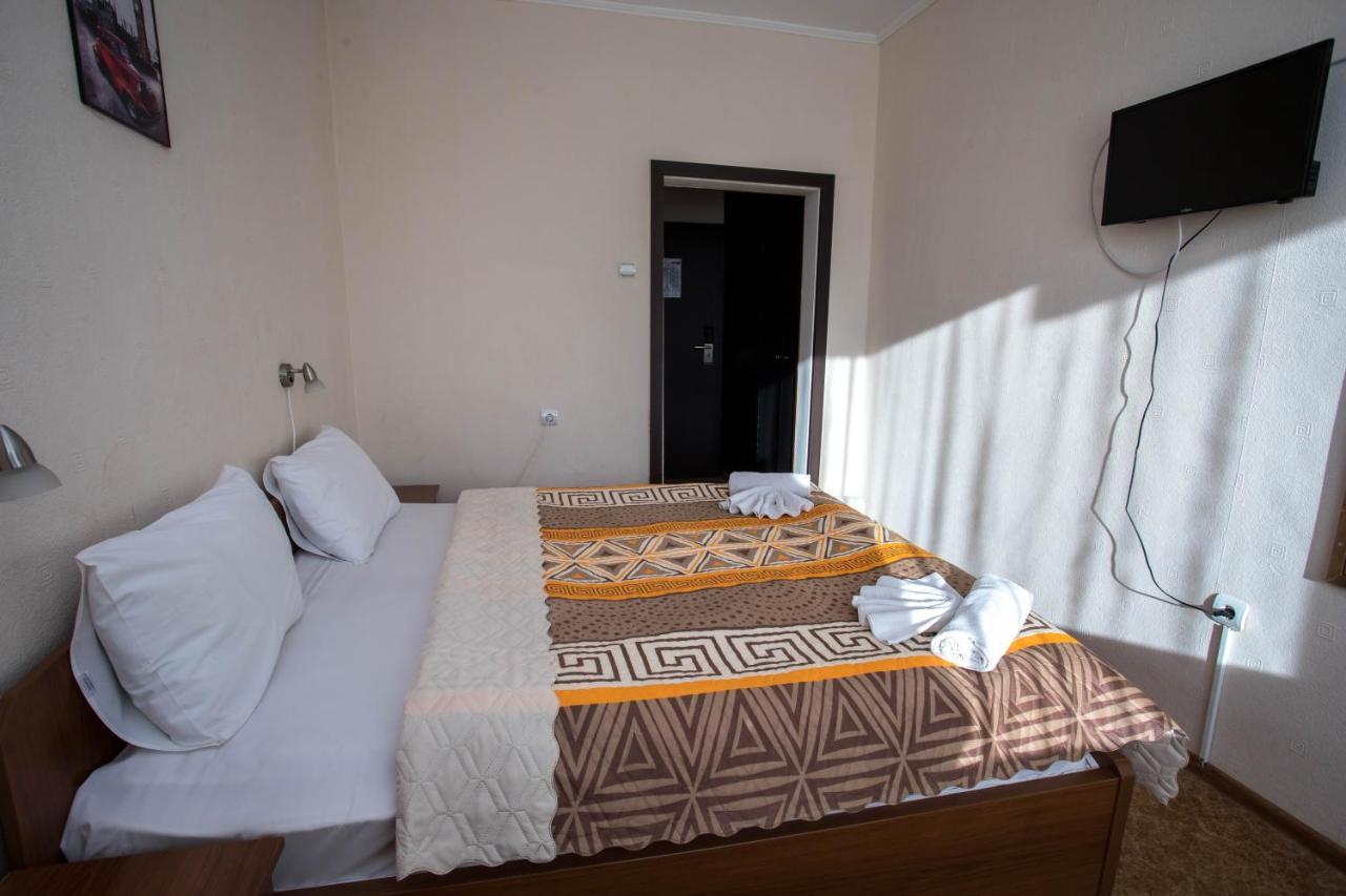 Park Hotel Ivailo Veliko Tarnovo Eksteriør billede