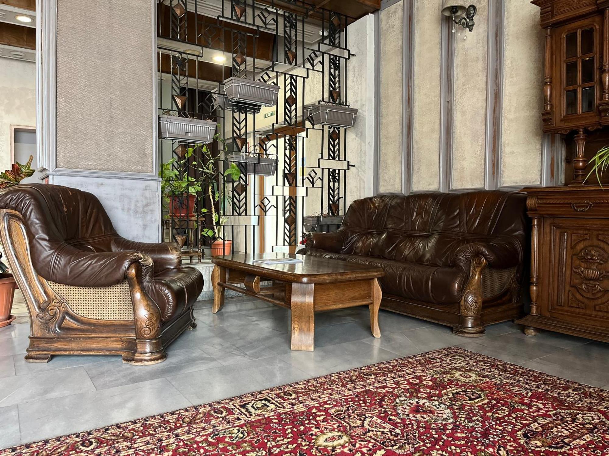 Park Hotel Ivailo Veliko Tarnovo Eksteriør billede