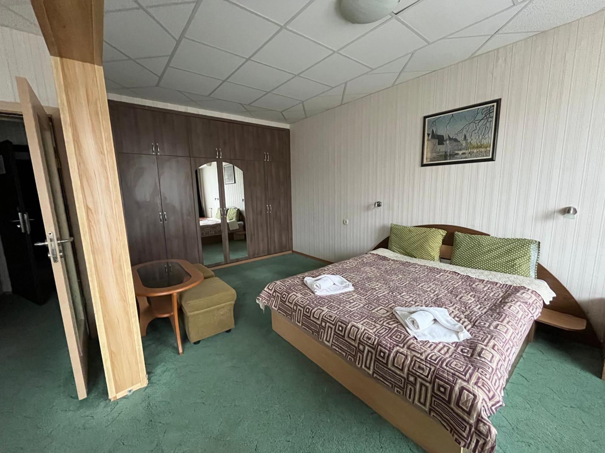 Park Hotel Ivailo Veliko Tarnovo Værelse billede