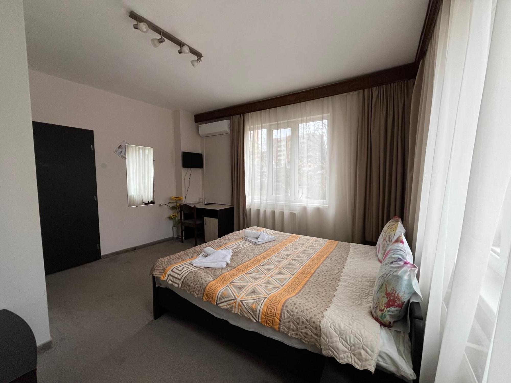 Park Hotel Ivailo Veliko Tarnovo Eksteriør billede