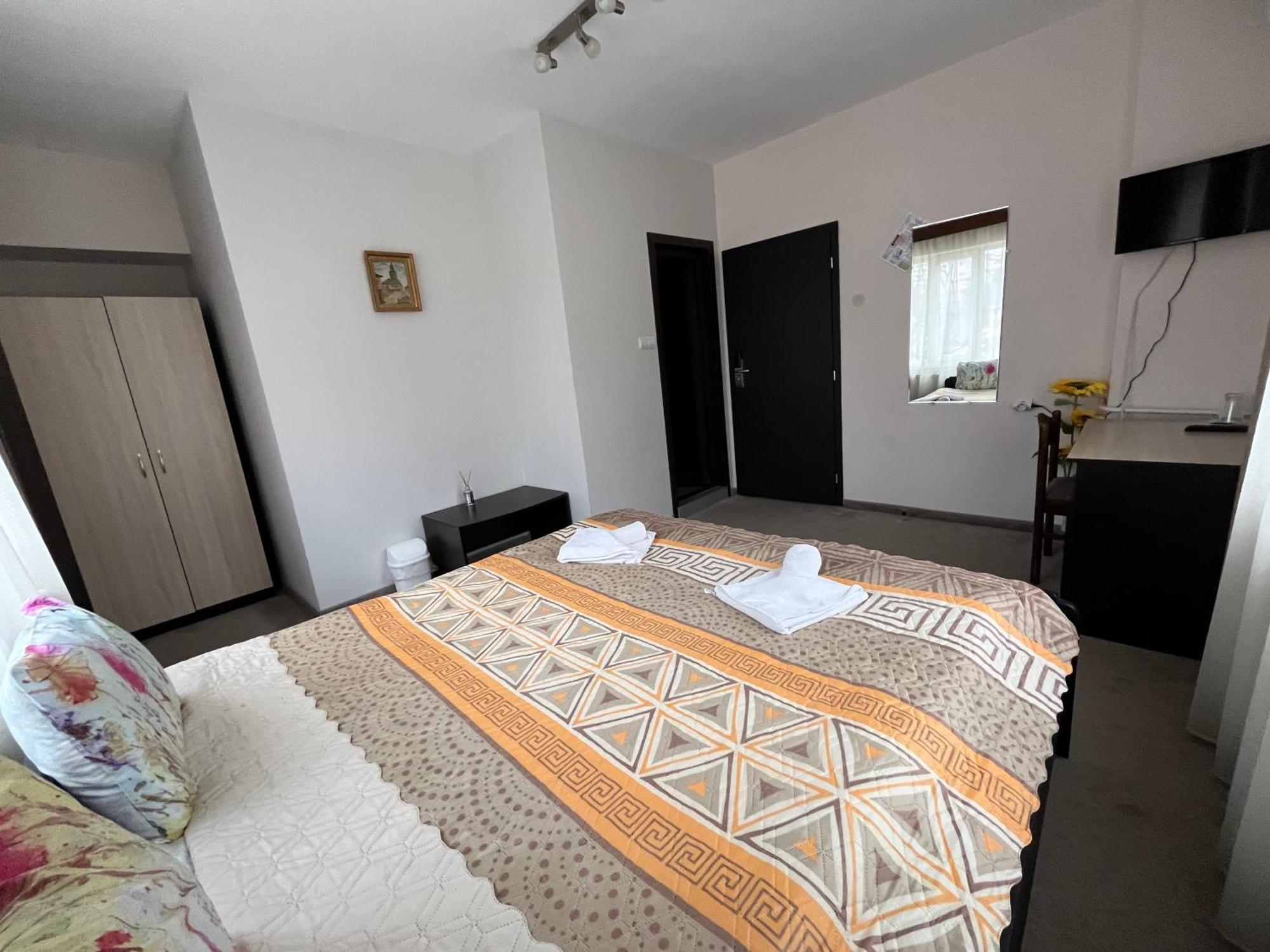 Park Hotel Ivailo Veliko Tarnovo Eksteriør billede